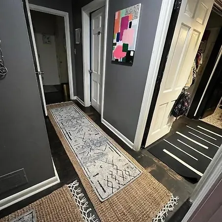 Partie D'un Immeuble Comportant Apartment